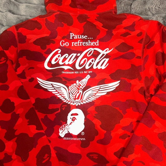 BAPE × Coca Cola Red camo full zip hoodie A Bathing Ape Size Medium. Light used - Picture 3 of 4